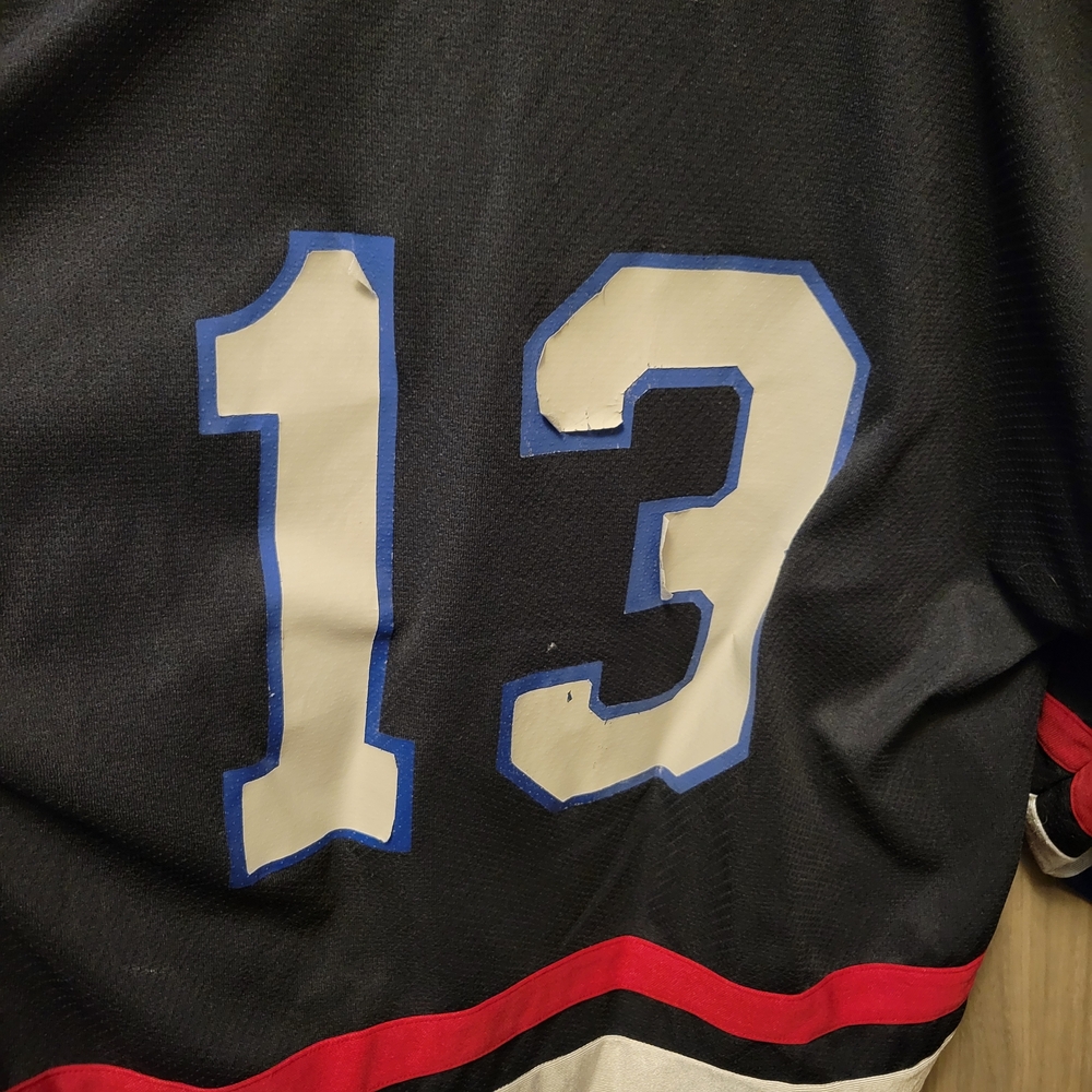 Vintage Vancouver Canucks Jersey (13) Men's XL - See Photos For Flaws - Picture 8 of 14